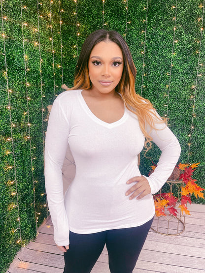 LONG SLEEVE V-NECK TEE