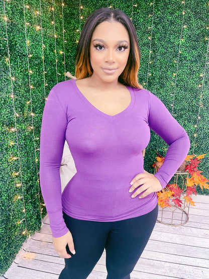 LONG SLEEVE V-NECK TEE